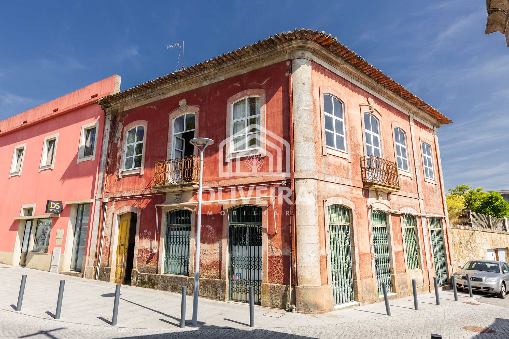 Prédio Centenário com Projeto Aprovado